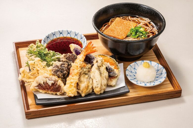 牡蠣ときのこの天盛りそば(温・冷)